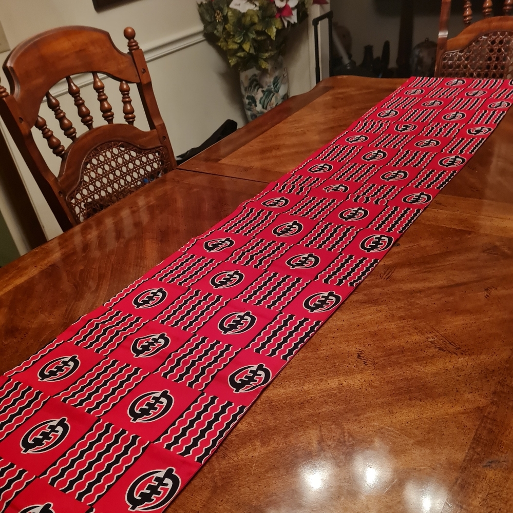 Reversible Ankara table Runner